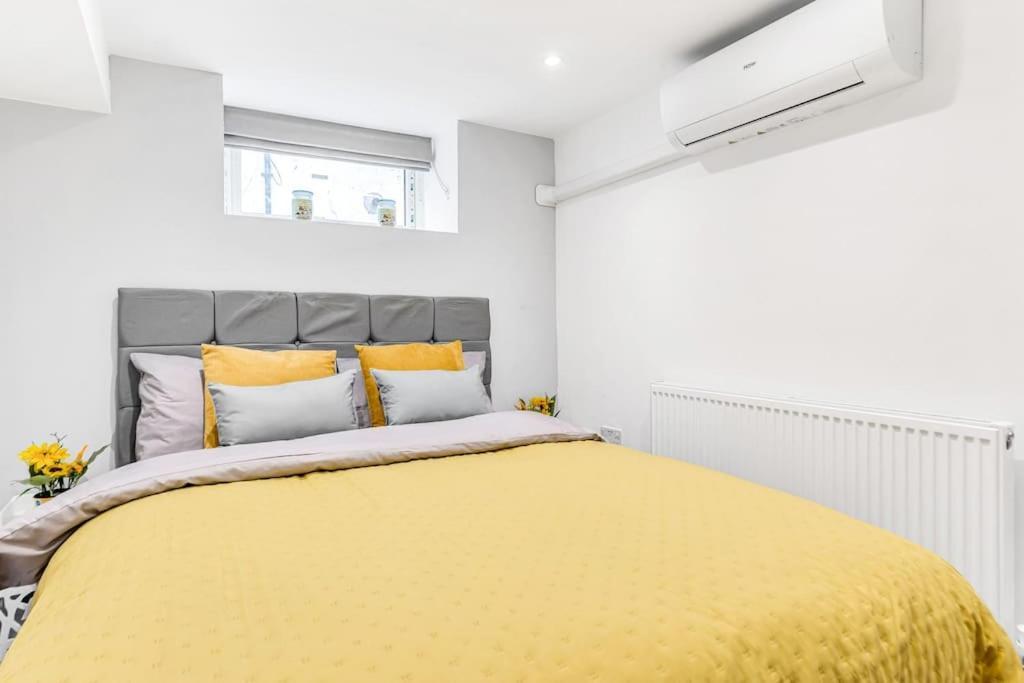 Luxstay Holland Park Apartment With Ac Londyn Zewnętrze zdjęcie